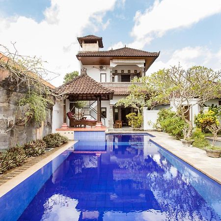Rumah Akira Seminyak Экстерьер фото