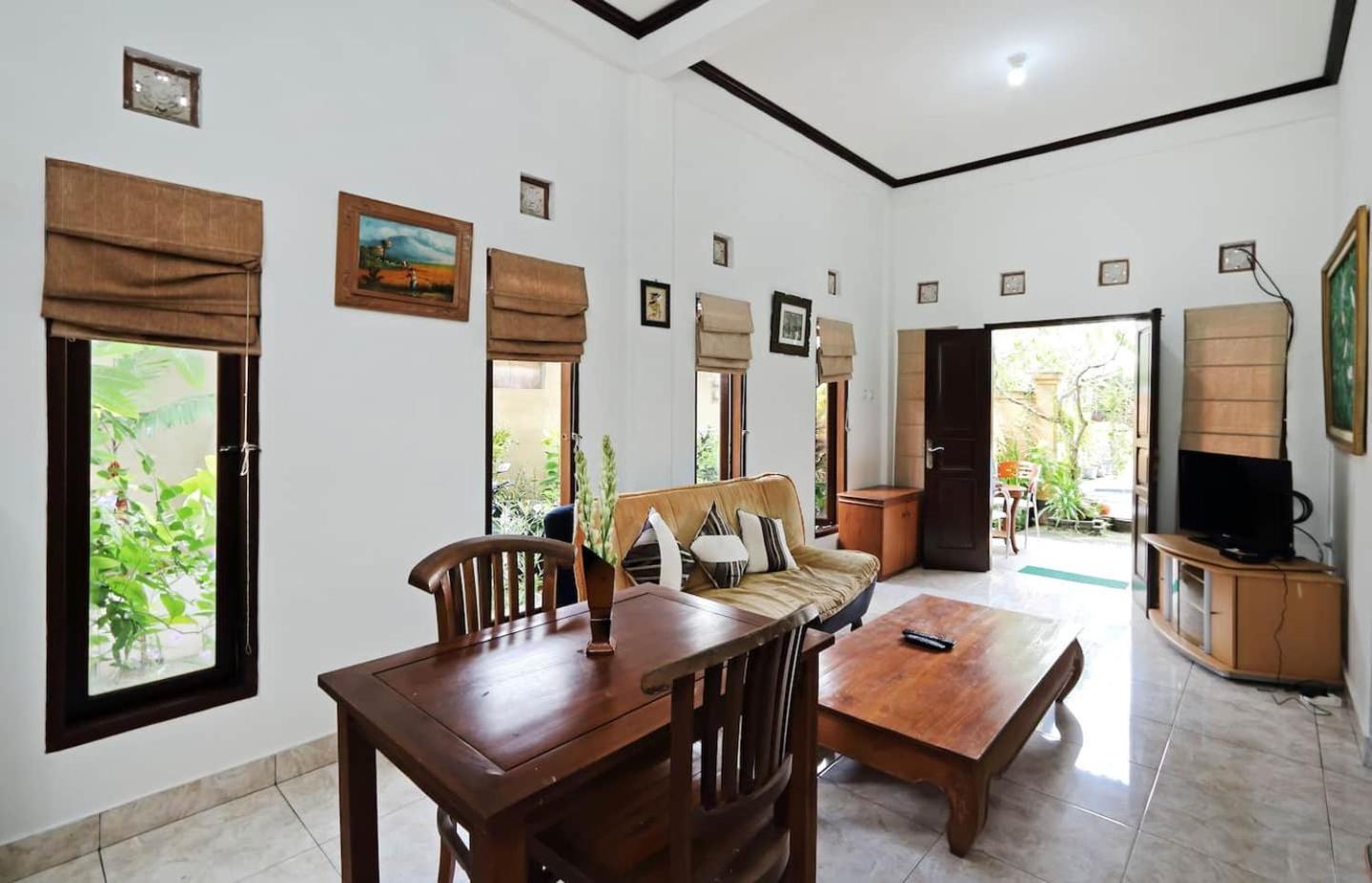 Rumah Akira Seminyak Экстерьер фото